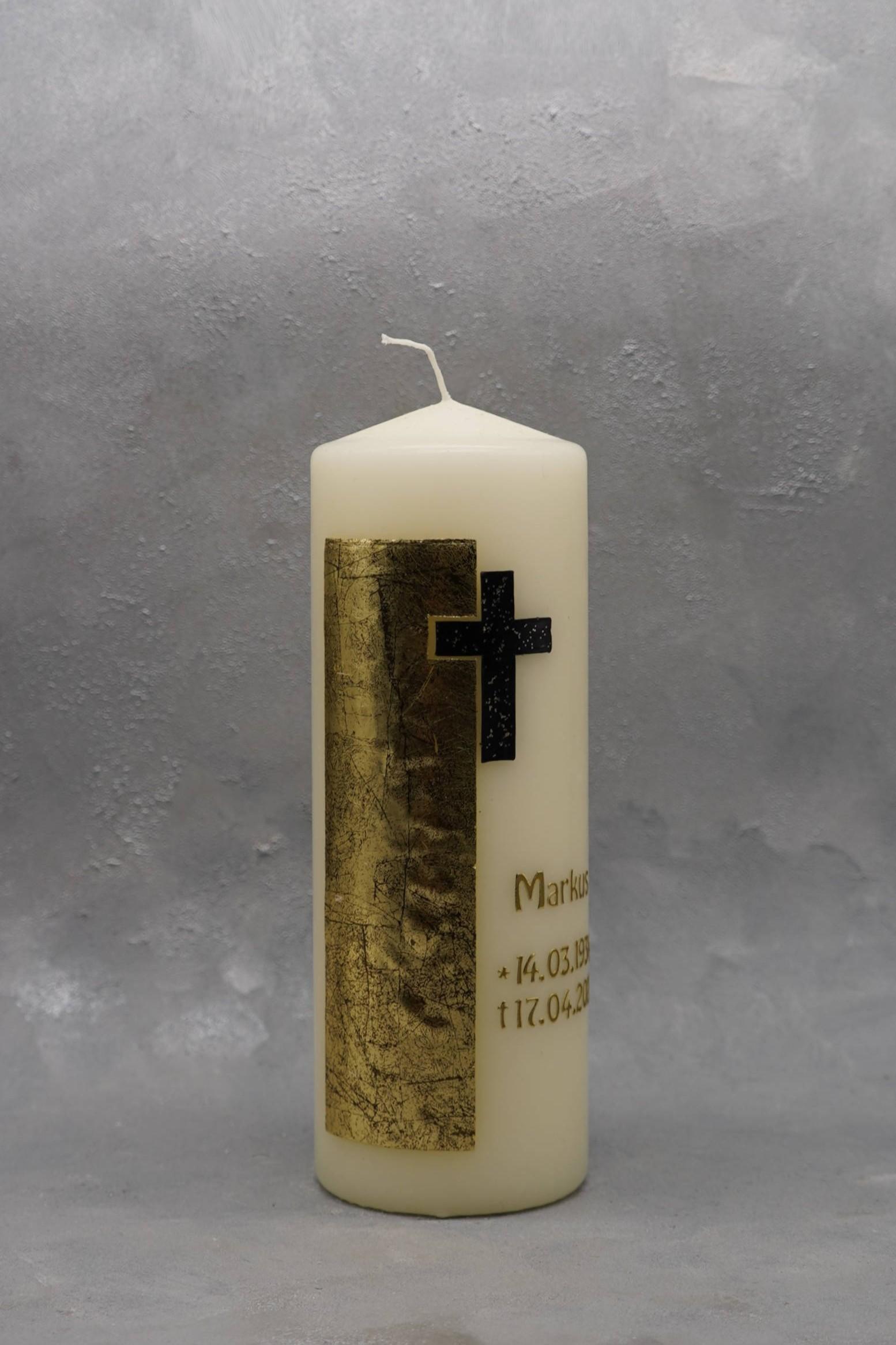 Trauerkerze mit Kreuz, Hintergrundmotiv, Schriftzug mit Kreuz