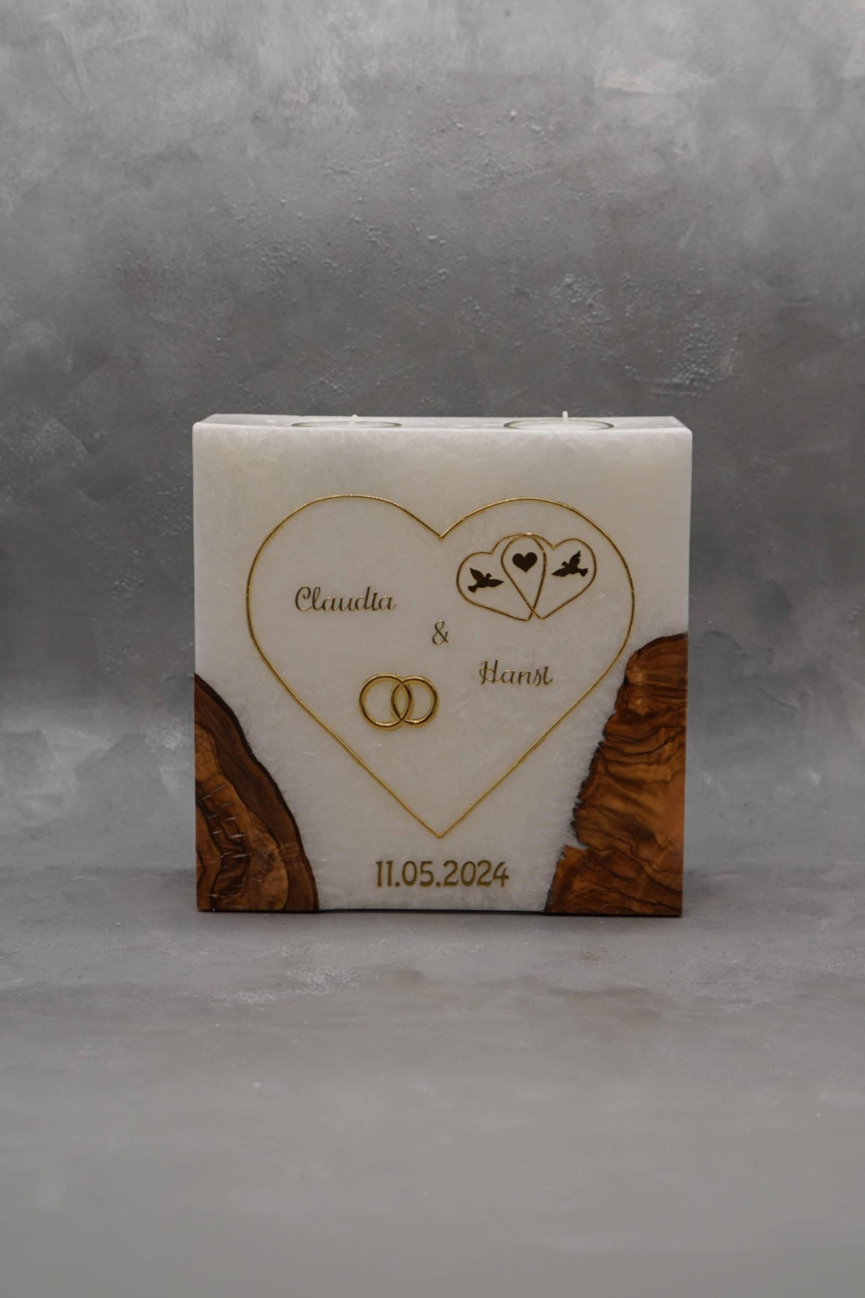 Hochzeitskerze mit eingegossenem Holz und 2 Teelichteinsätzen Herz